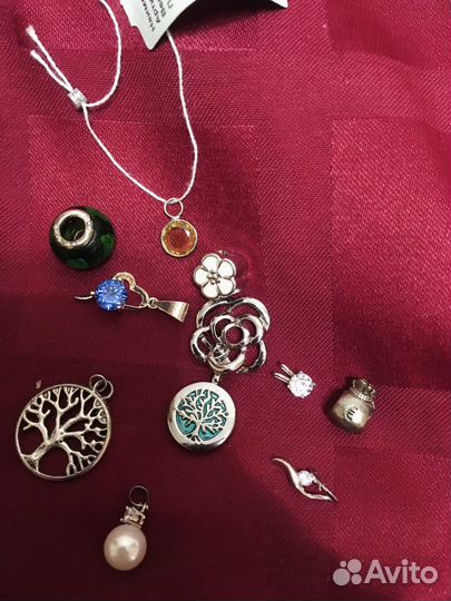 Подвесы и шармы