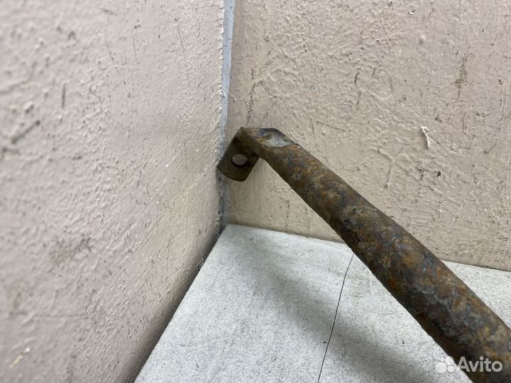 Стабилизатор передний