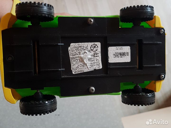 Гоночная машина игрушка