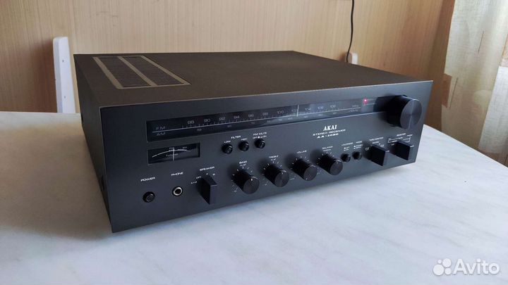 Стерео ресивер Akai AA 1020 в отл. сост. 220 Вольт