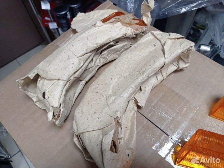 Стекла указателя поворота газ 21 желтые новые