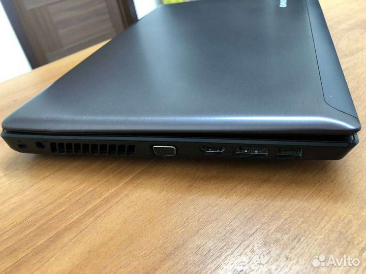 Ноутбук Lenovo IdeaPad Z570/ i5/ ssd 256/ 4gb