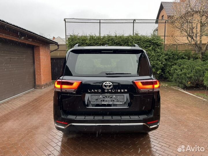 Toyota Land Cruiser 3.5 AT, 2023, 10 км