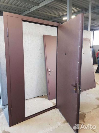 Дверь входная металлическая на площадку 2094