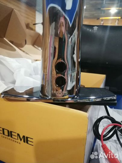 Сантехника. Сенсорный смеситель