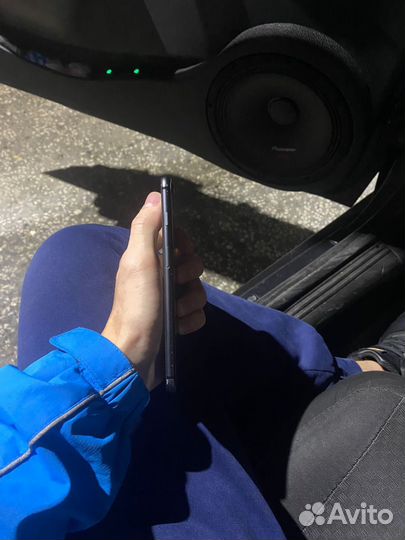 iPhone 8 Plus, 64 ГБ