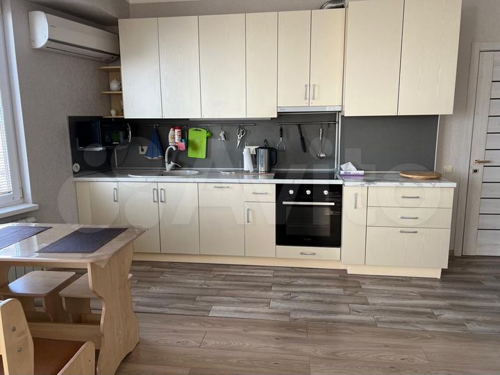 Квартира-студия, 42 м², 8/10 эт.