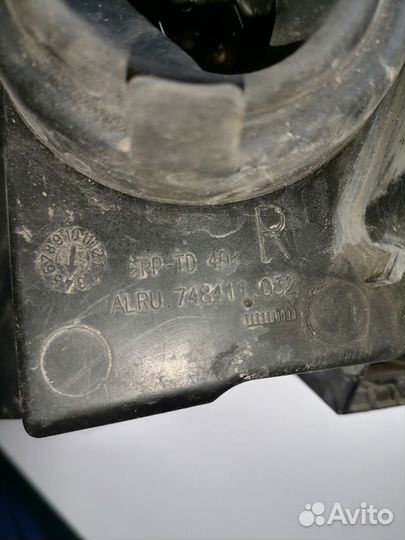 Фара правая на Фольксваген polo