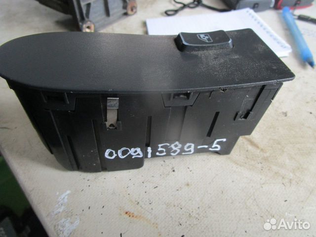 Блок управления стеклоподъемника правой двери MAN