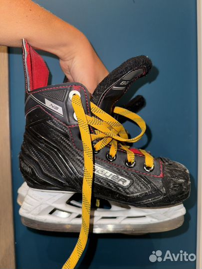 Продаю коньки bauer