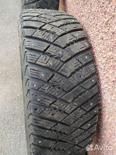 Шины Goodyear Ultra Grip. Размер 215/60 R 17