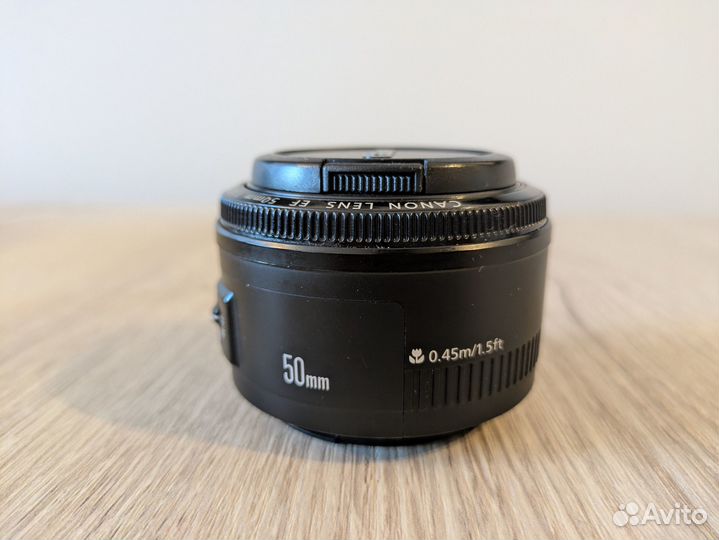 Объектив Canon EF 50mm f/1.8 II