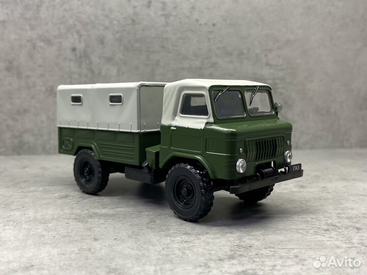 Коллекционная модель газ-62 шишига хаки 1:43