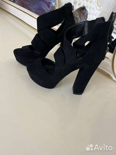 Женская обувь