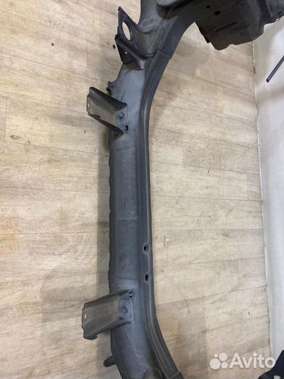 Рамка радиатора передняя Mitsubishi Outlander CW5W