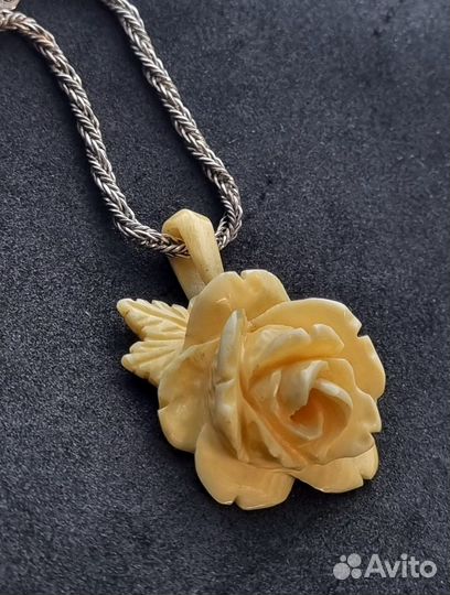 Антикварная подвеска, Европа