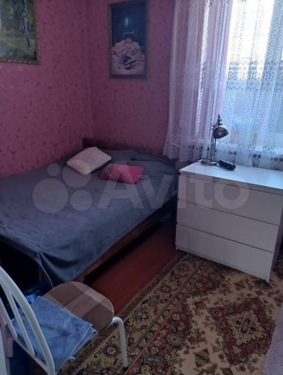 Комната 14 м² в 4-к., 1/1 эт.