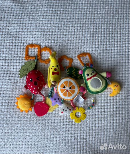 Развивающие игрушки Монтессори на коляску,кроватку