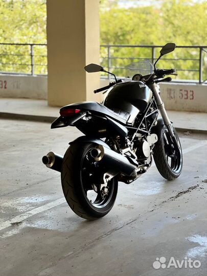 Ducati monster m600 dark