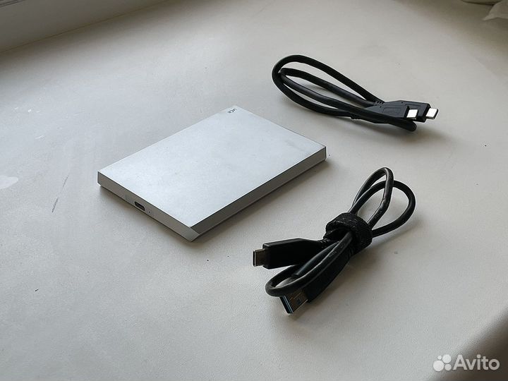 Внешний жесткий диск hdd LaCie Mobile Drive 1Tb