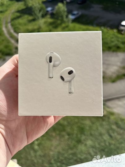 Наушники AirPods