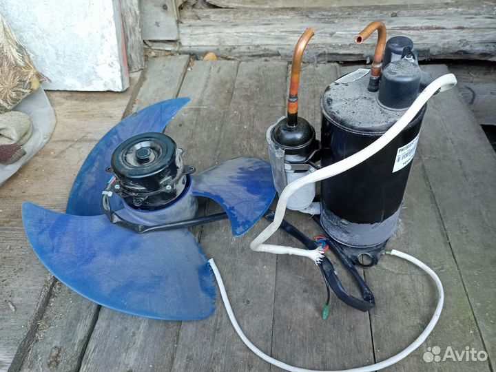 Вентилятор и компрессор бытового кондиционера