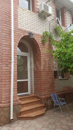 Дом 250 м² на участке 4,5 сот.