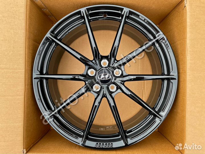 Кованые диски Hyundai Santa Fe R19 наличие