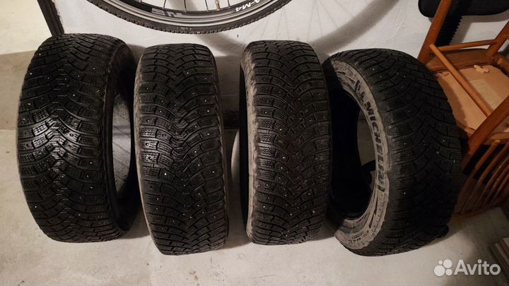 Michelin X-Ice North XIN2 215/65 R16