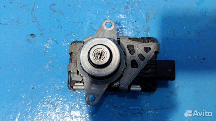 Моторчик блокировки переднего моста L405