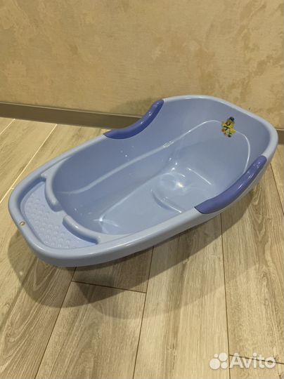 Ванная для купания новорожденного