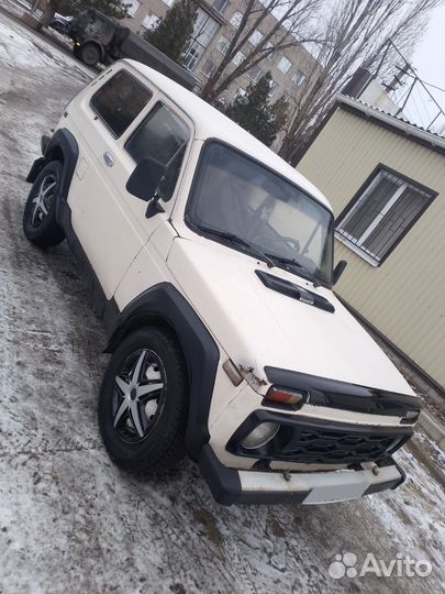 LADA 4x4 (Нива) 1.7 МТ, 1996, 200 000 км