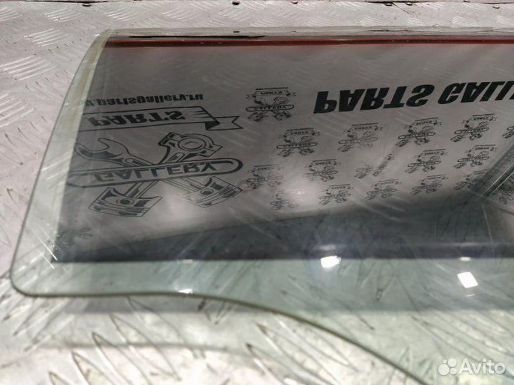 Стекло двери заднее правое Bmw 528Ix