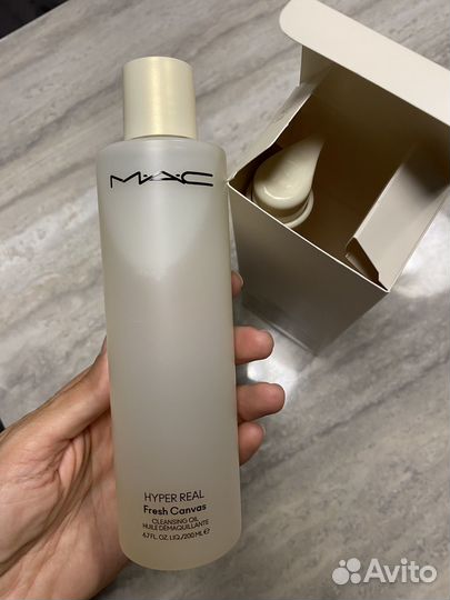 MAC hyper real fresh canvas cleansing OIL 200ml