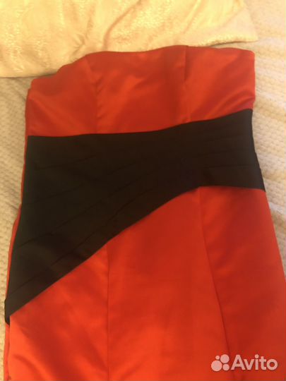 Платье вечернее со шлейфом