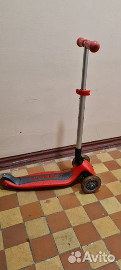 Самокат трехколесный globber