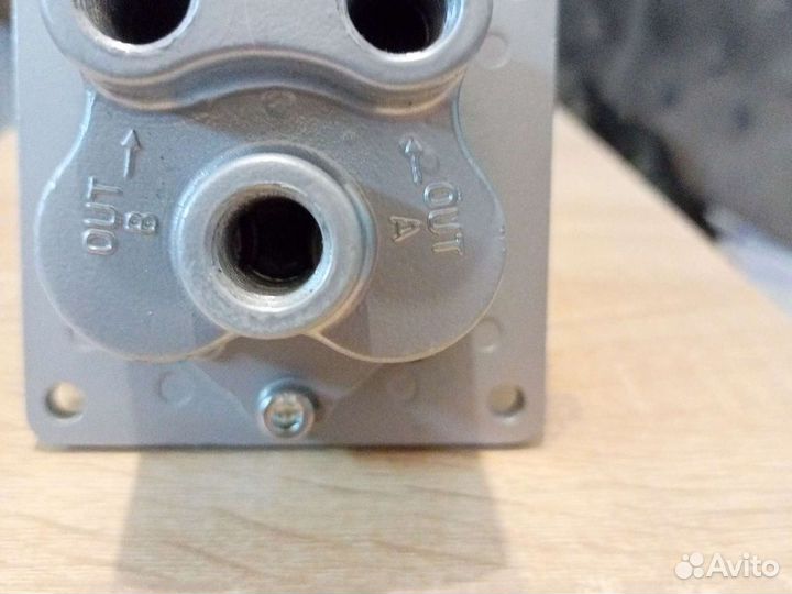 Кран гедровлический двух ходовой