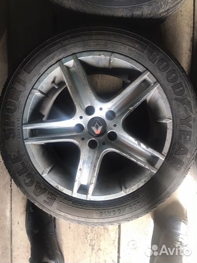 Продаю литые диски R16 для Renault