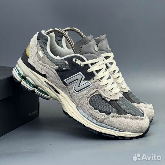 Кроссовки New Balance 2002R