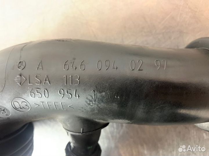 Патрубок воздушного фильтра Mercedes C-Class W203