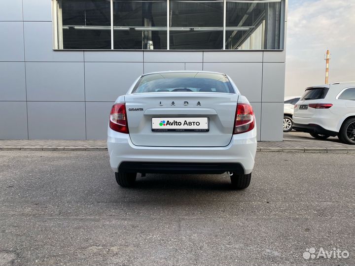 LADA Granta 1.6 МТ, 2021, 42 900 км