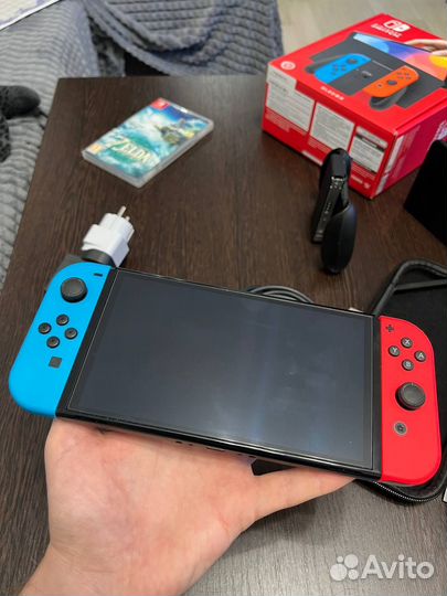 Nintendo Switch Oled + Zelda