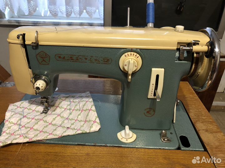 Швейная машина Чайка 2 116-1 класса