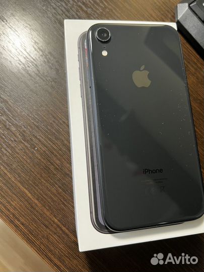 iPhone Xr, 64 ГБ