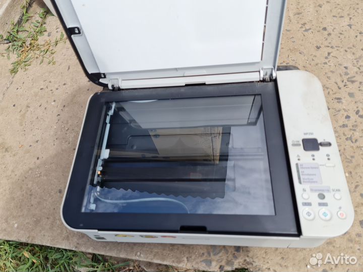 Цветной струйный мфу принтер