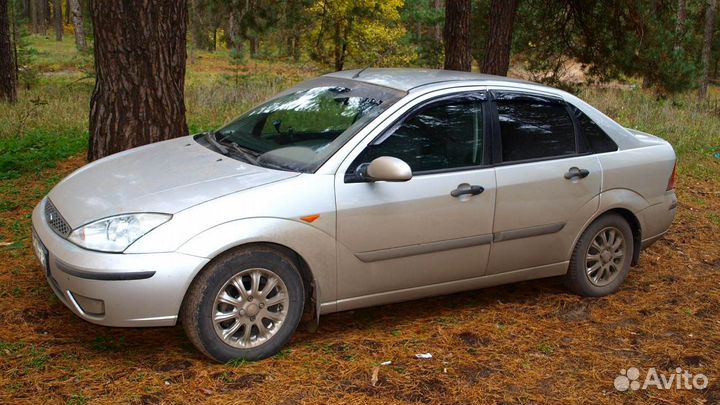 Заднее стекло на Ford Focus I Установка 1 час