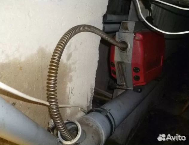 Устранение засора в канализации, прочистка трубы