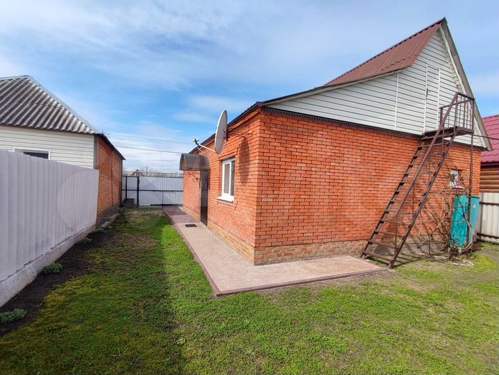 Дом 77,2 м² на участке 23,5 сот.