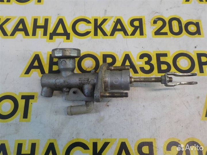 Цилиндр сцепления главный Nissan Almera (N16) 200