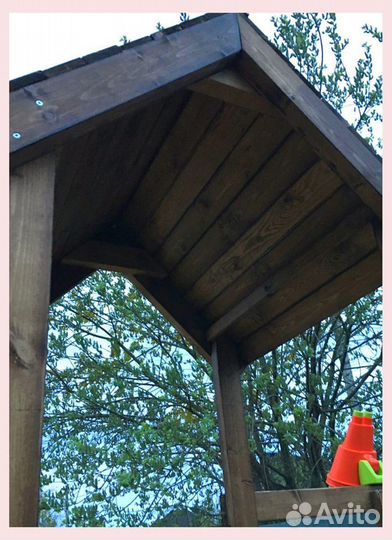 Деревянная детская площадка без занос